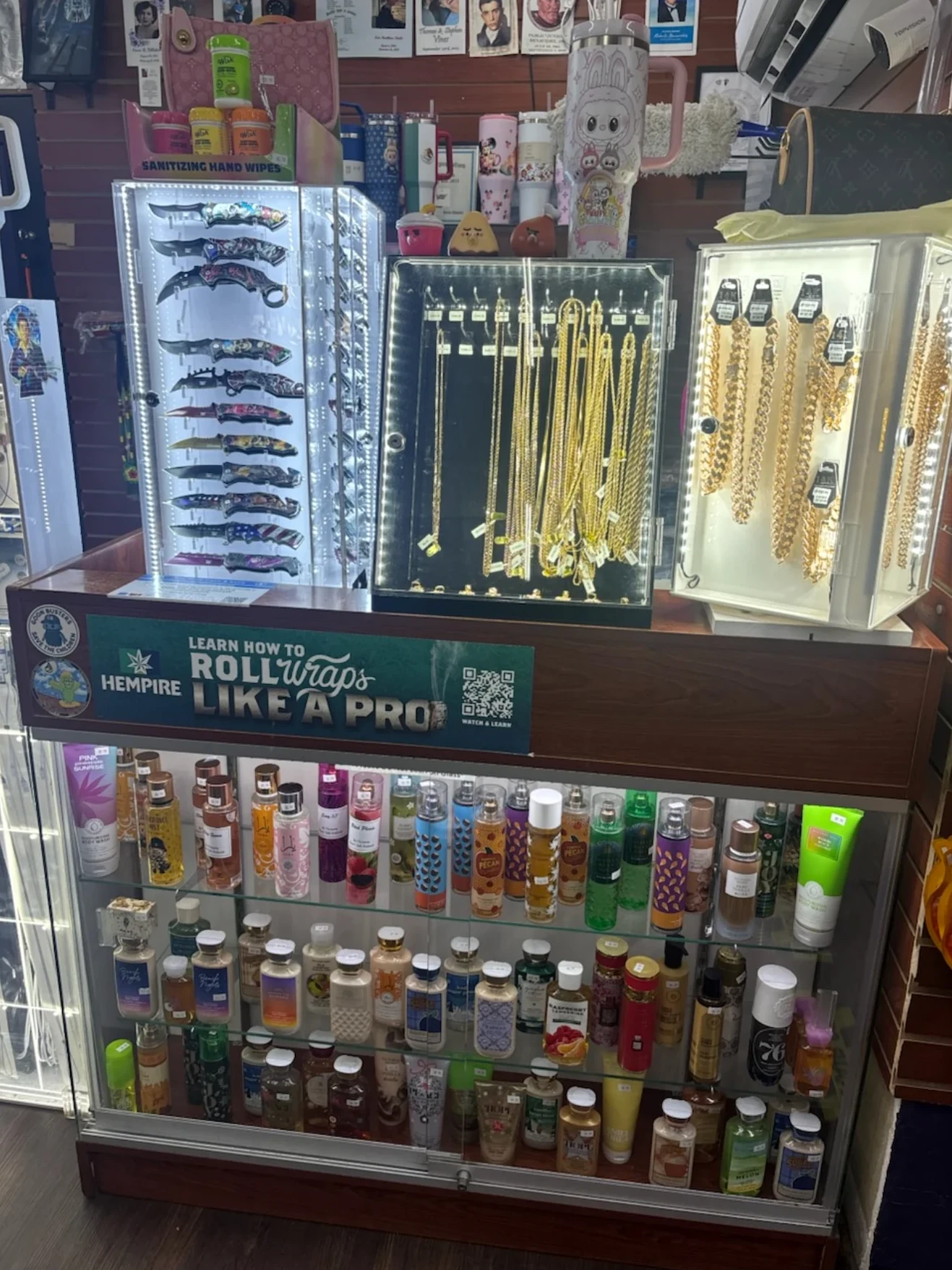 Jewelry, knives, and novelty accessories display case